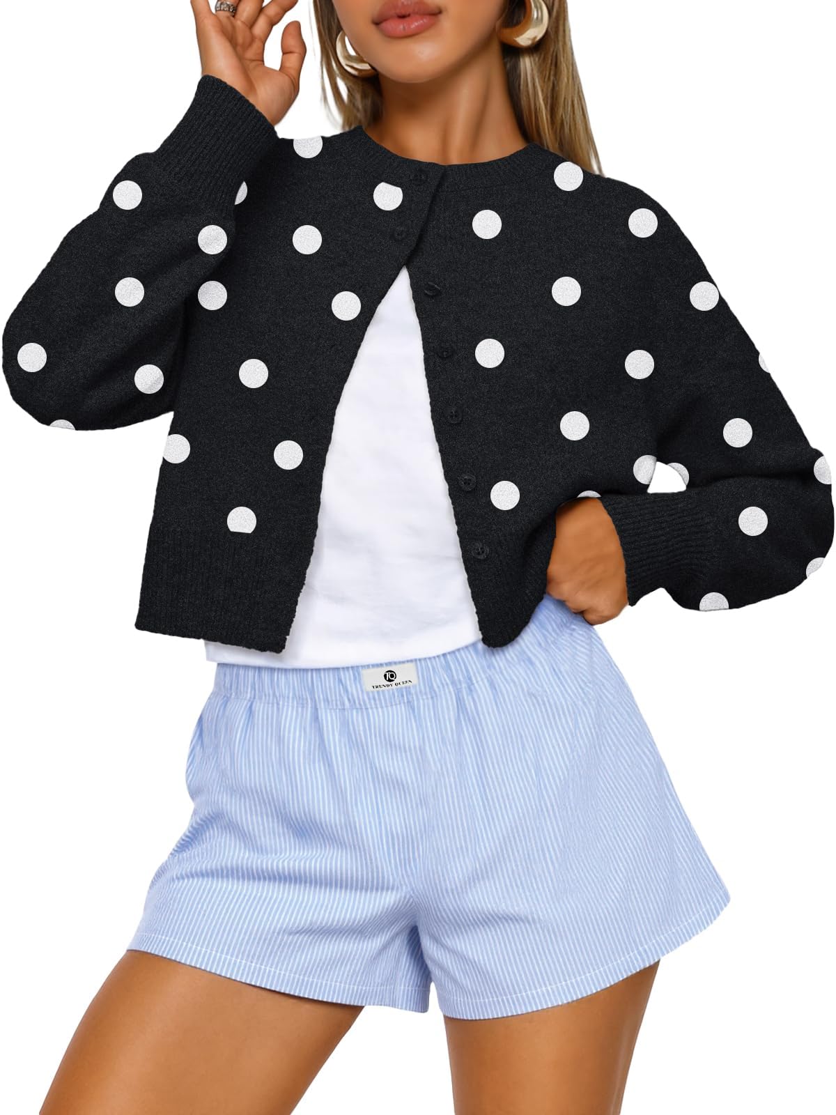 Trendy Queen Women’s Relaxed Cropped Knit Cardigan