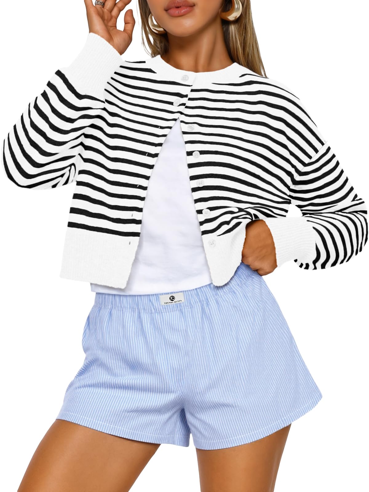 Trendy Queen Women’s Relaxed Cropped Knit Cardigan