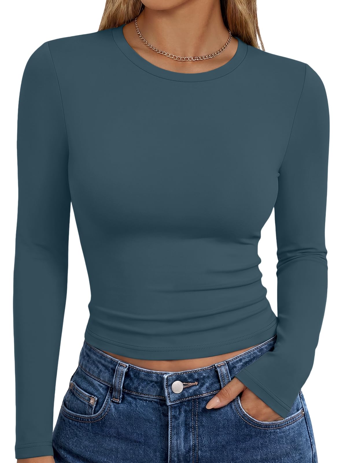 Trendy Queen Women’s Slim Fit Long Sleeve Crewneck Tee
