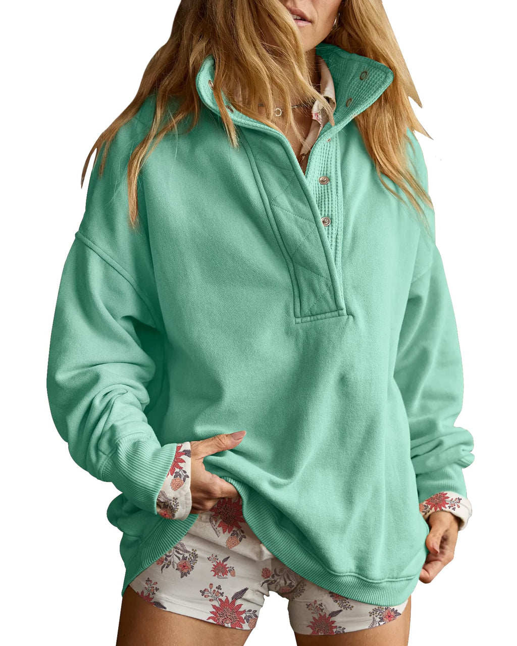Gacaky Women’s Oversized Snap-Neck Sweatshirt