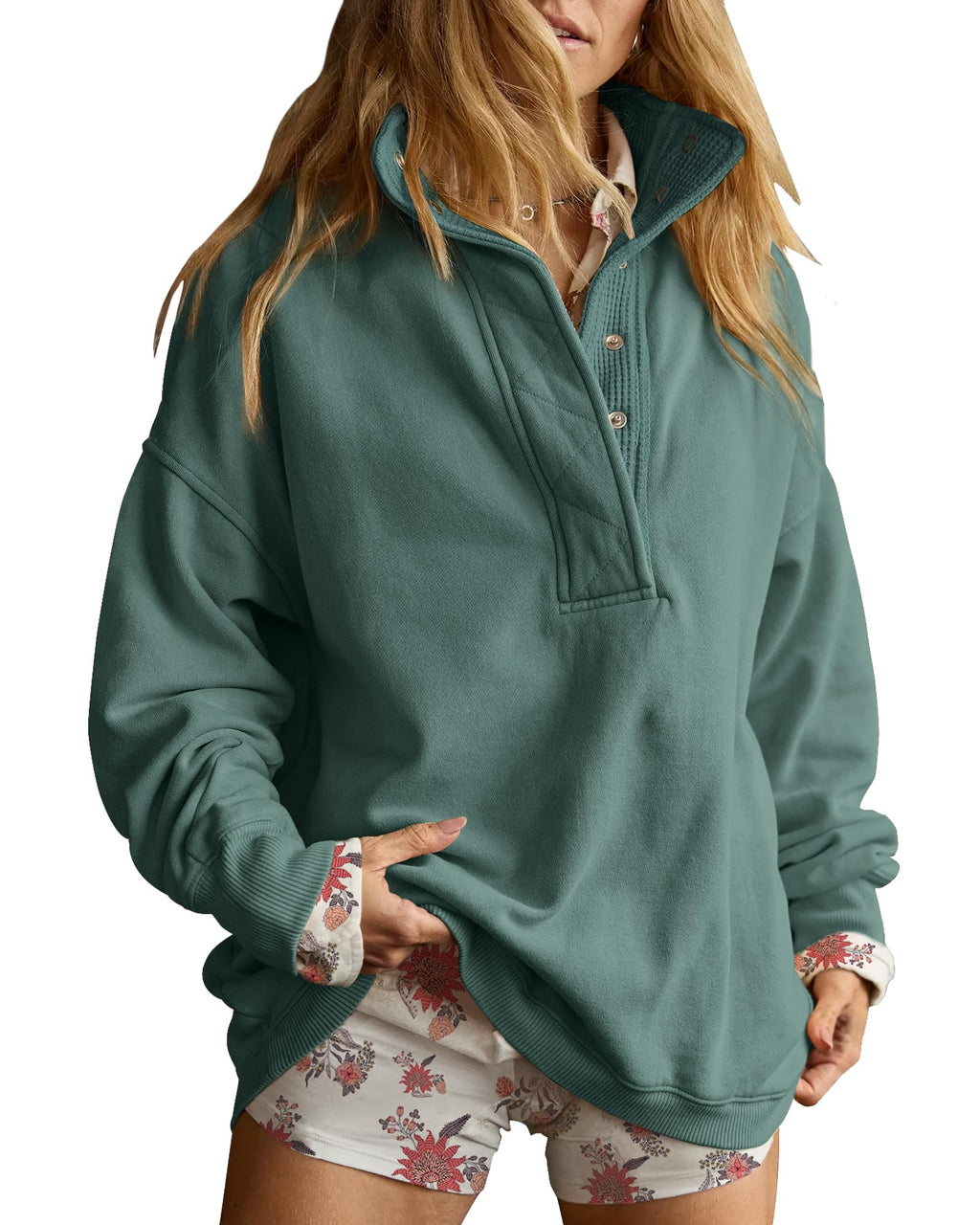 Gacaky Women’s Oversized Snap-Neck Sweatshirt