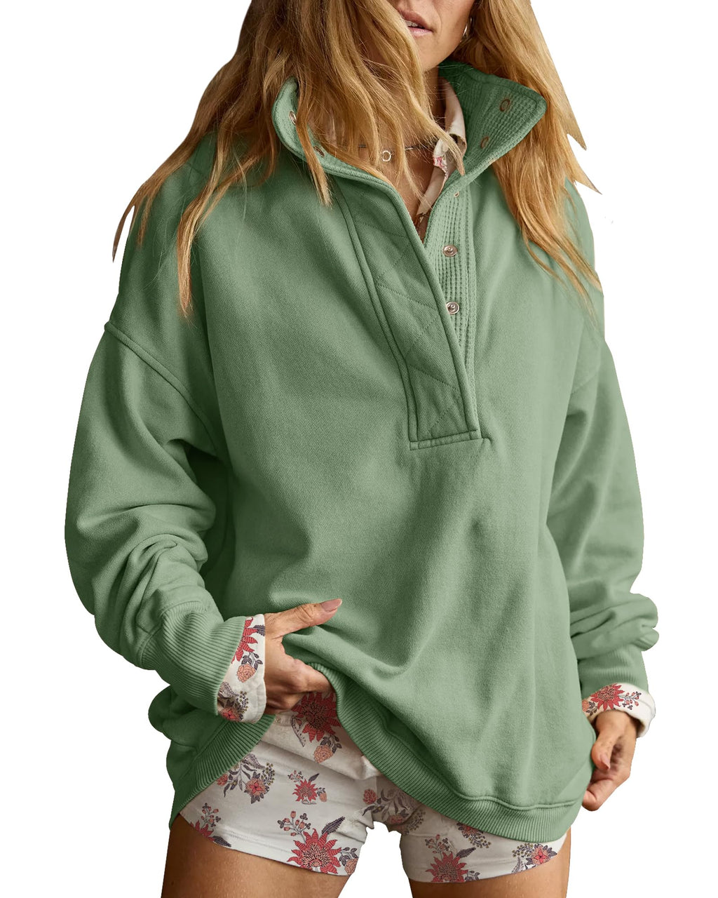 Gacaky Women’s Oversized Snap-Neck Sweatshirt